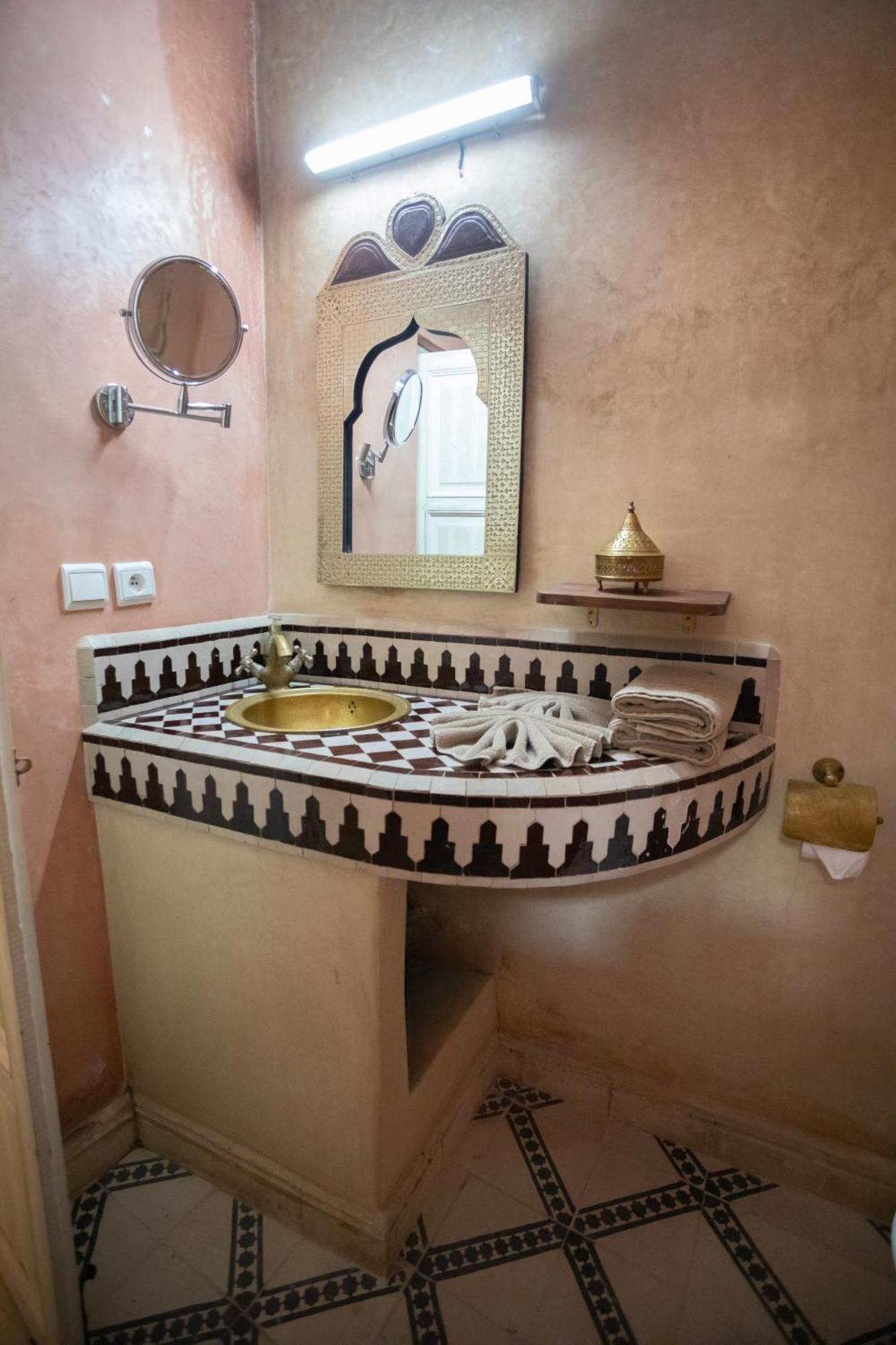 Riad Miss Caracal Marrakesh Bagian luar foto